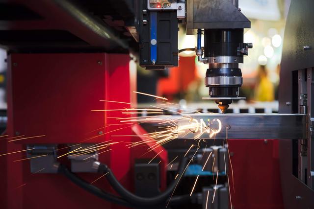Custom Waterjet Vs Laser Cutting Fedtech